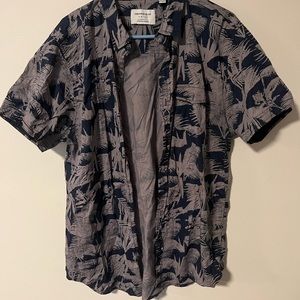 Mens Hawaiian button down shirt